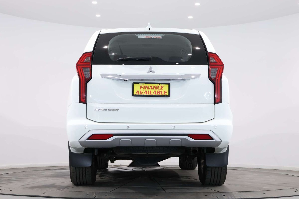 2022 Mitsubishi Pajero Sport GLX QF