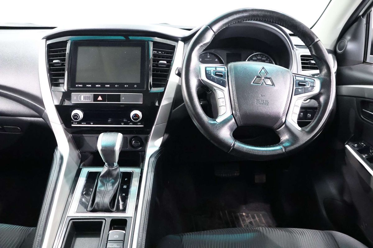 2022 Mitsubishi Pajero Sport GLX QF