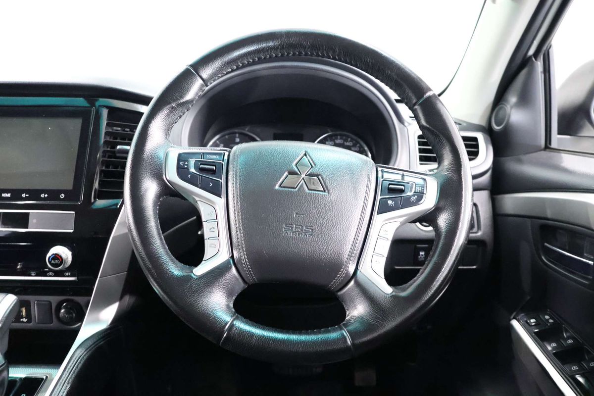 2022 Mitsubishi Pajero Sport GLX QF