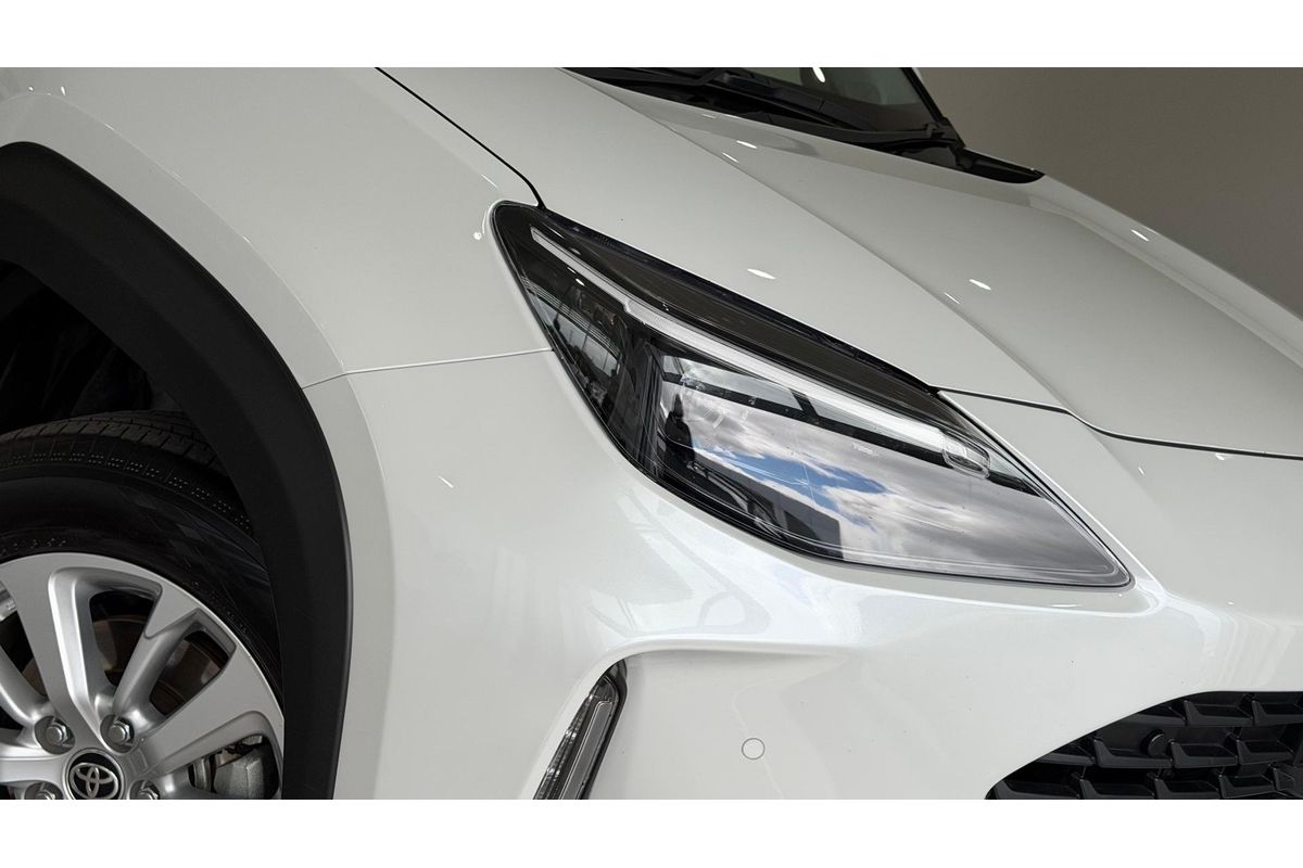 2025 Toyota Yaris Cross GXL MXPJ10R