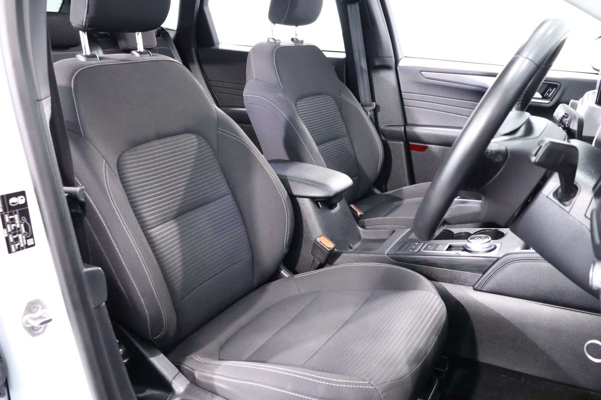 2022 Ford Escape ST-Line ZH