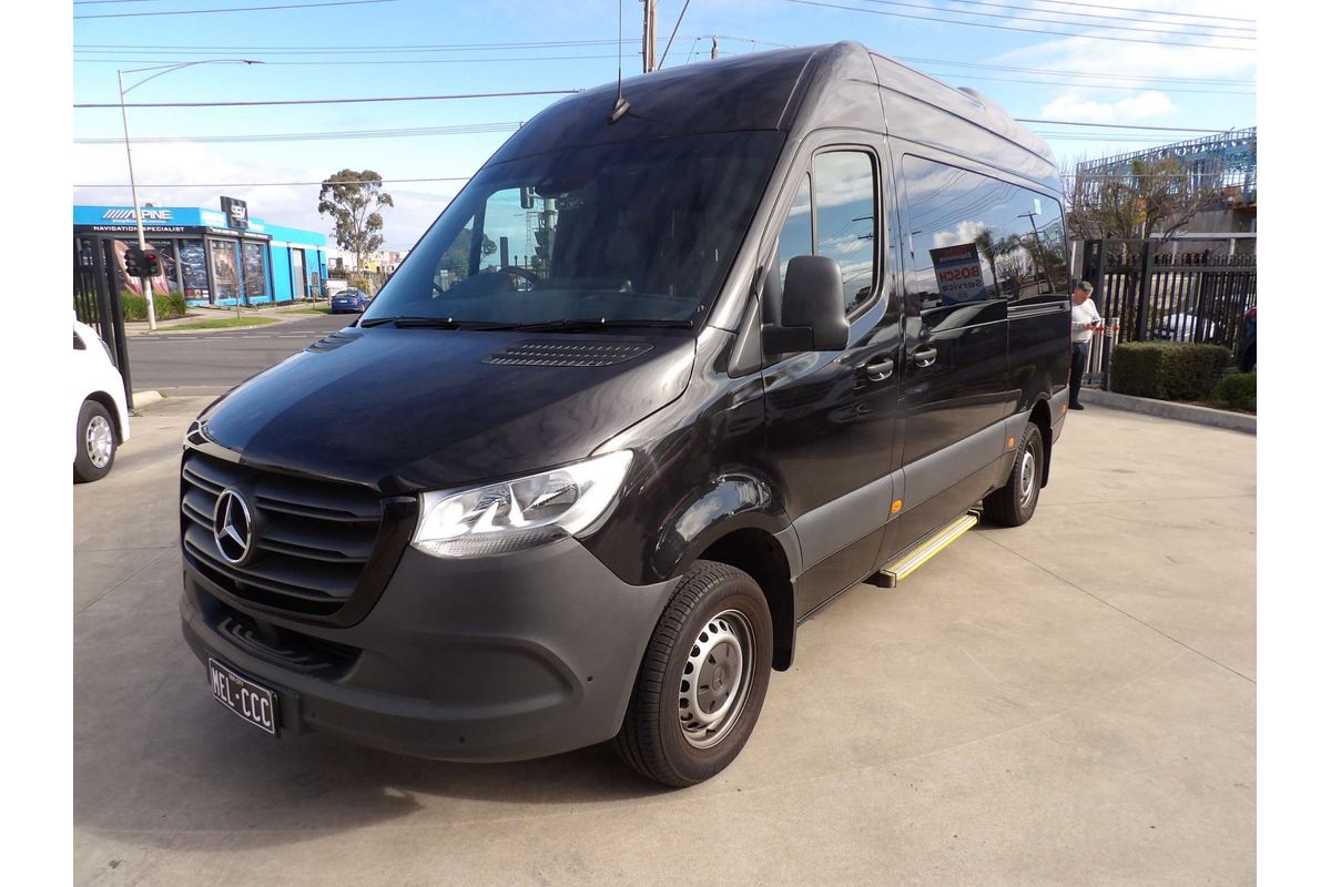 2024 Mercedes-Benz Sprinter 415 Transfer VS30 MWB Low Roof