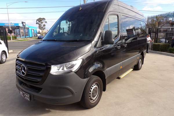 2024 Mercedes-Benz Sprinter 415 Transfer VS30 MWB Low Roof