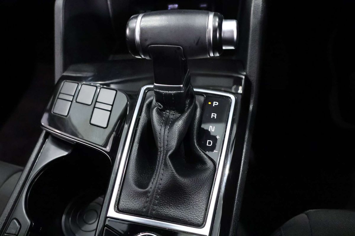 2023 Kia Sportage SX NQ5