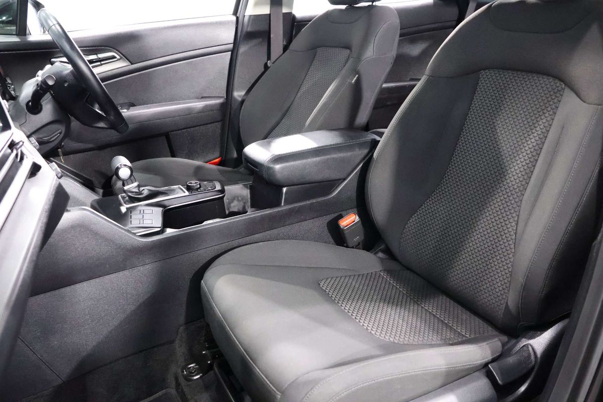 2023 Kia Sportage S NQ5