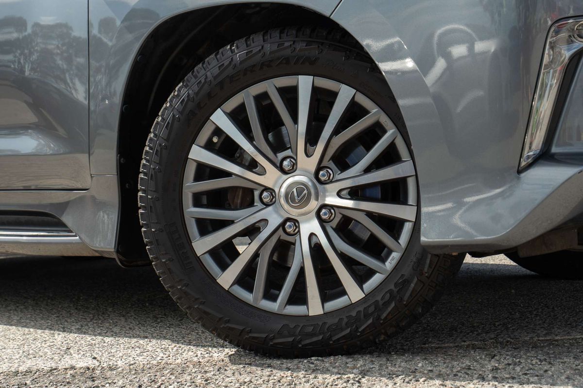 2018 Lexus LX LX570 URJ201R