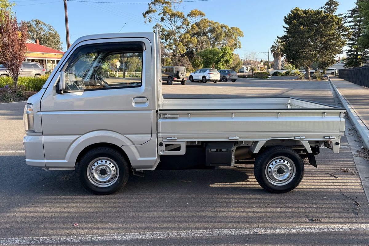 2004 Suzuki Carry