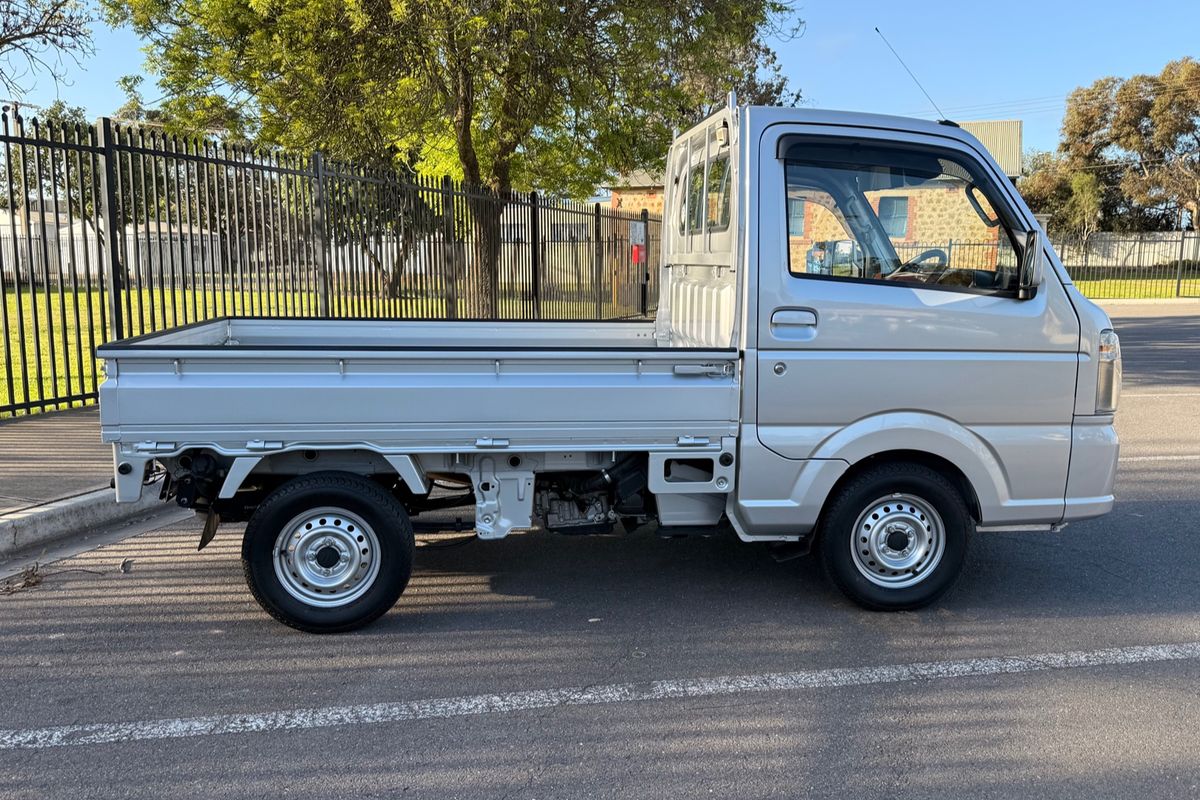 2004 Suzuki Carry