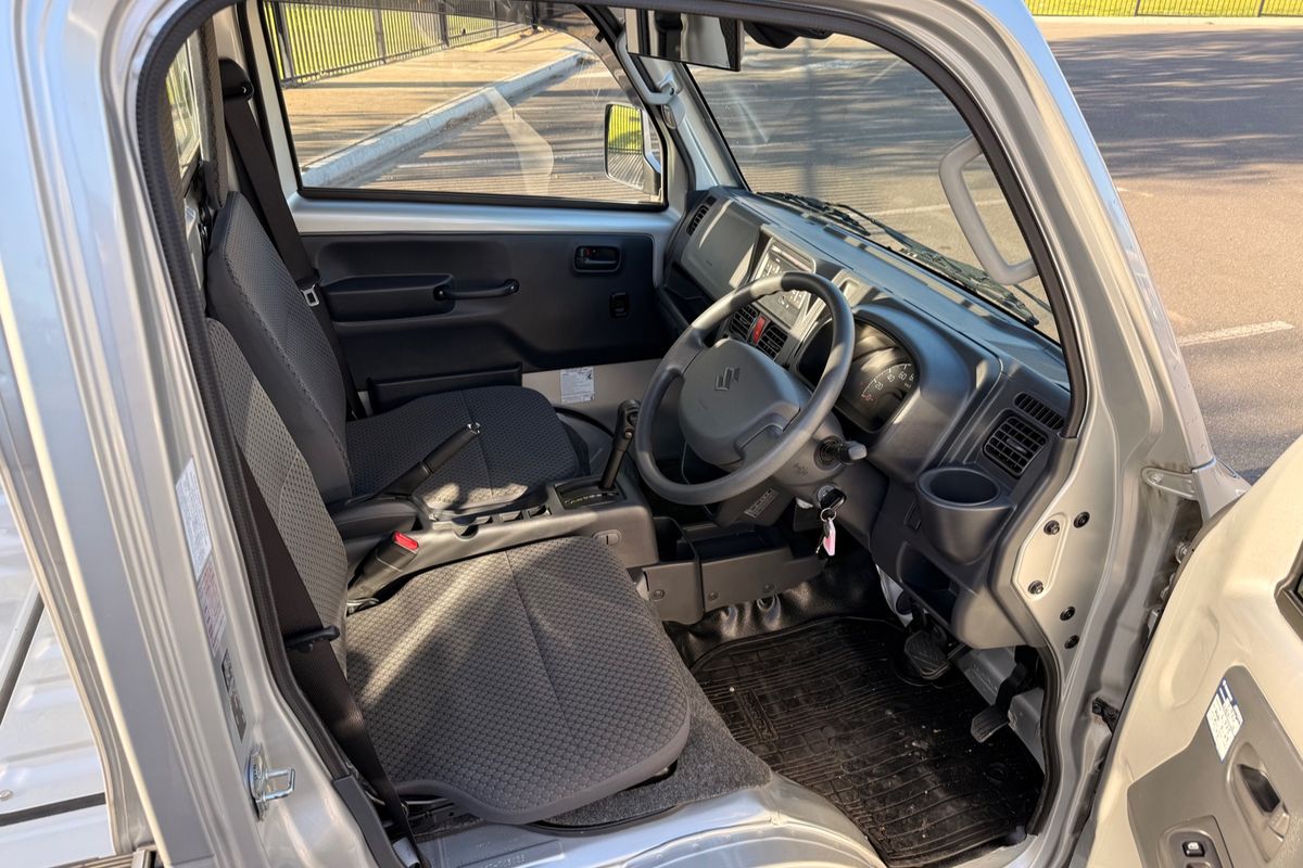 2004 Suzuki Carry