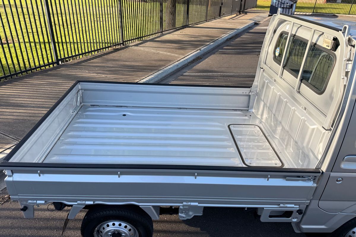 2004 Suzuki Carry