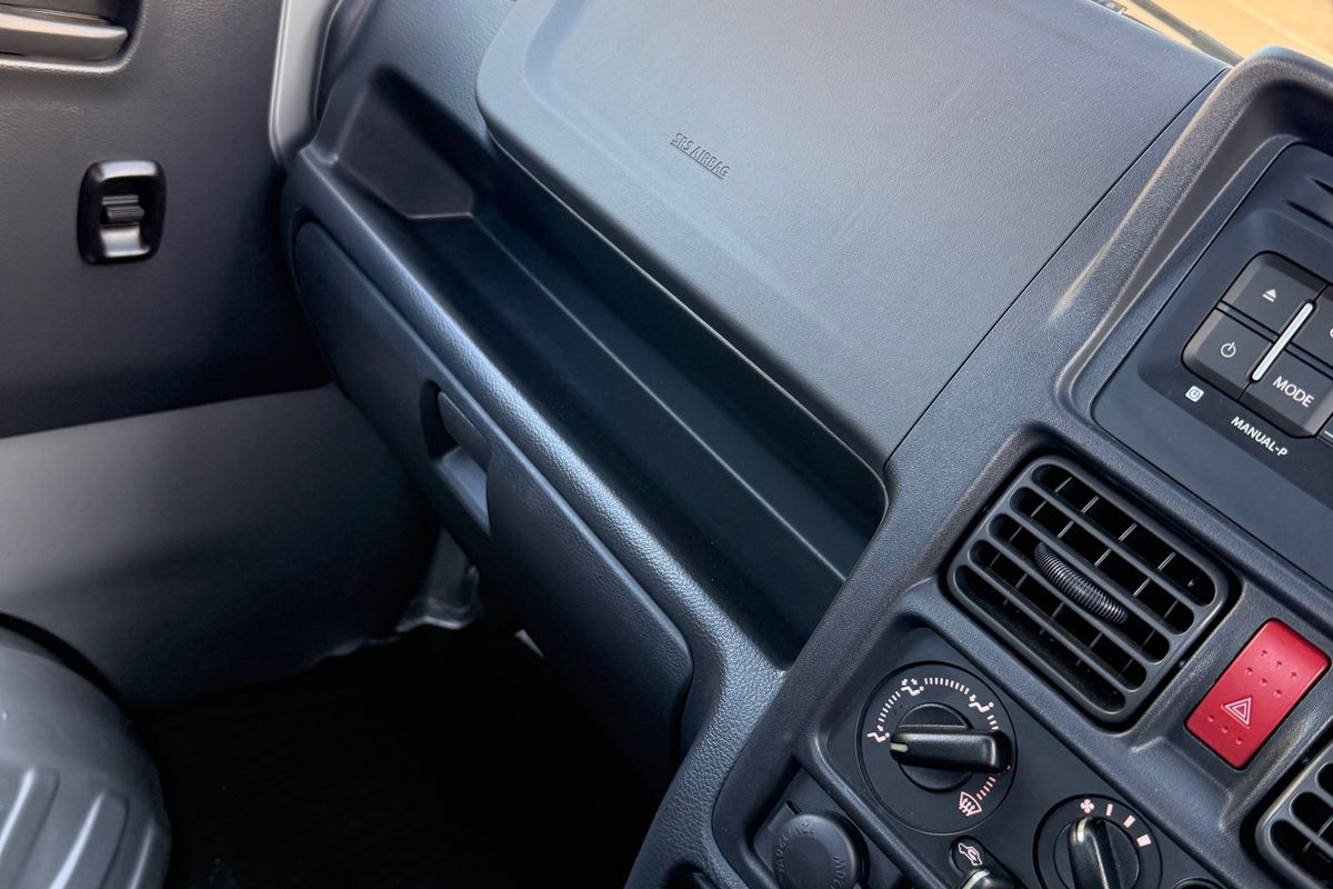 2004 Suzuki Carry