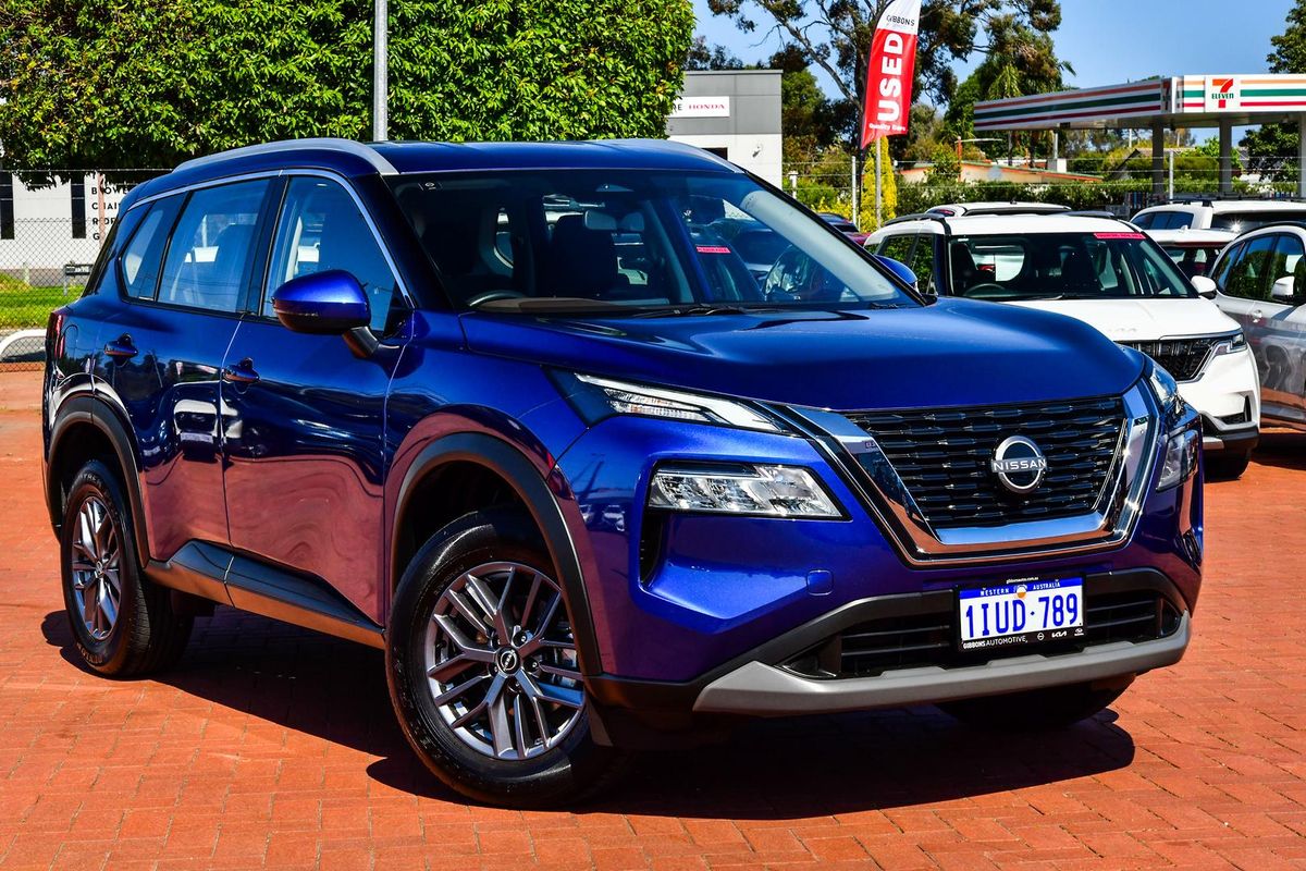 2025 Nissan X-TRAIL ST T33