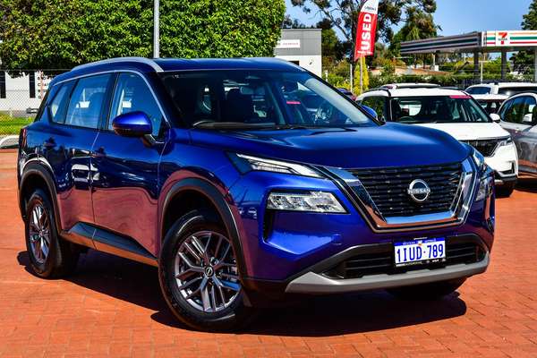 2025 Nissan X-TRAIL ST T33