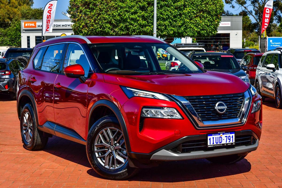2025 Nissan X-TRAIL ST T33