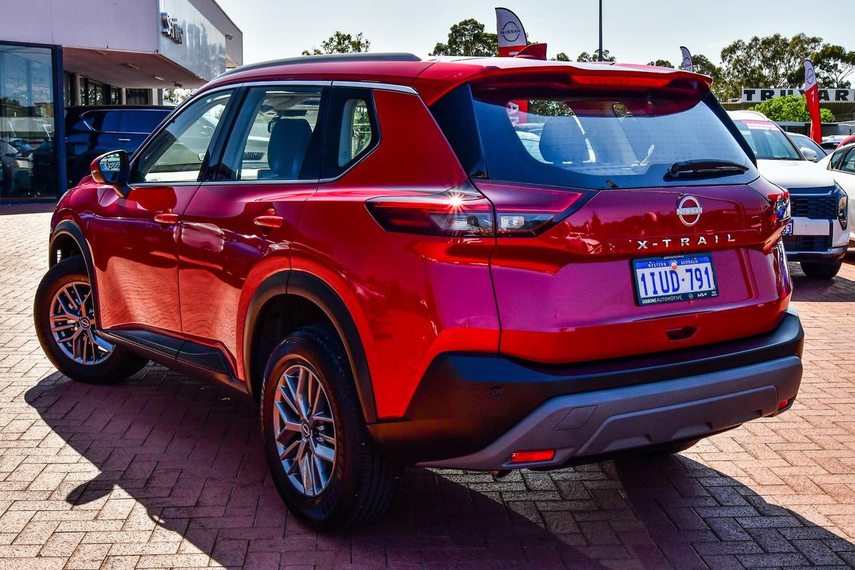 2025 Nissan X-TRAIL ST T33