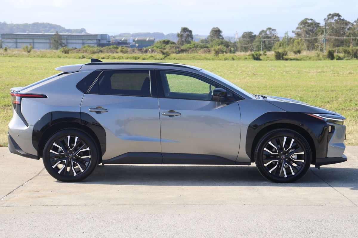 2025 Toyota bZ4X