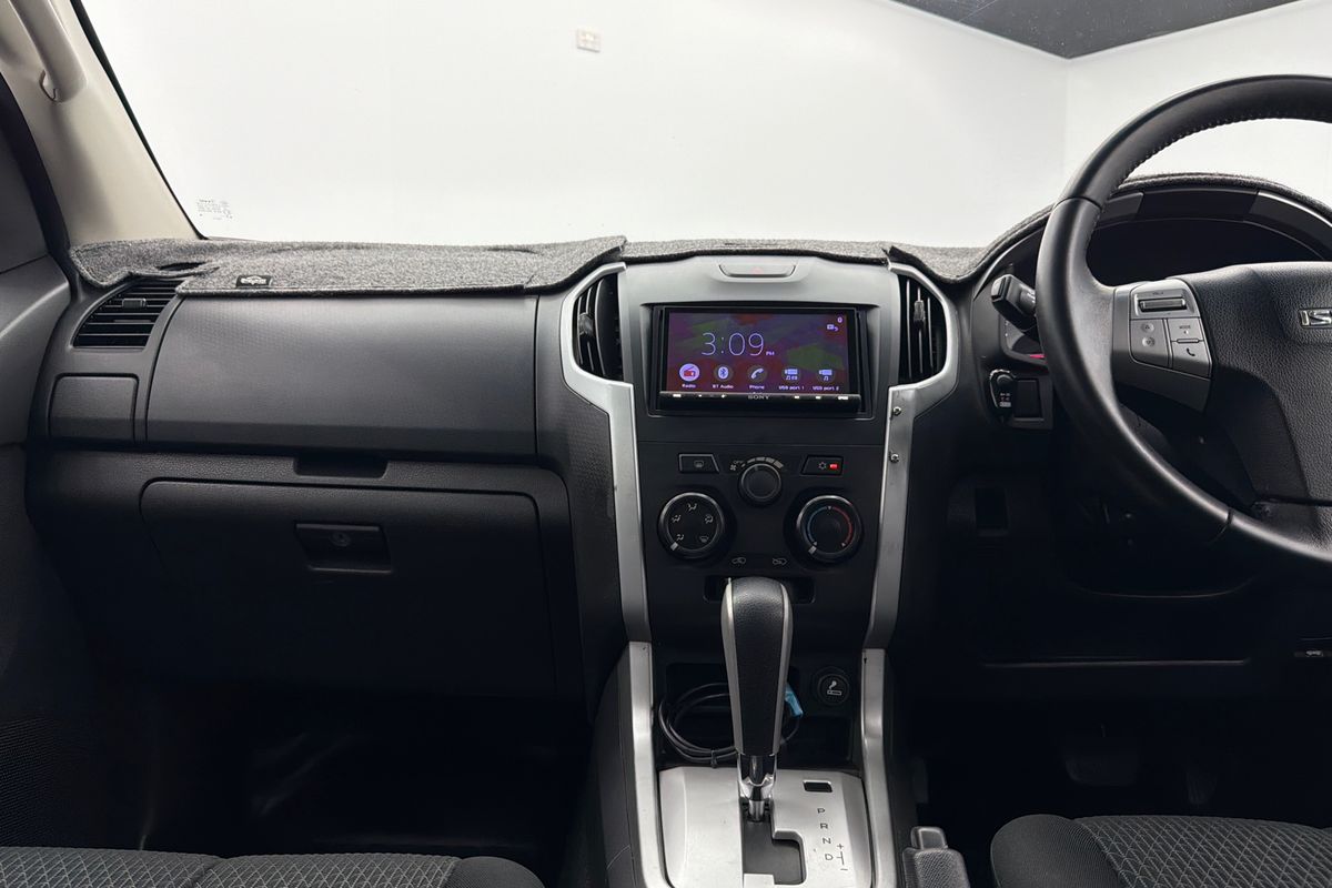 2016 Isuzu MU-X LS-U