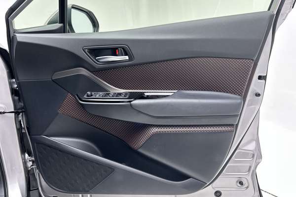 2018 Toyota C-HR Koba NGX50R thumb-18