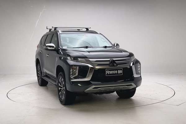 2021 Mitsubishi Pajero Sport GLS QF thumb-4