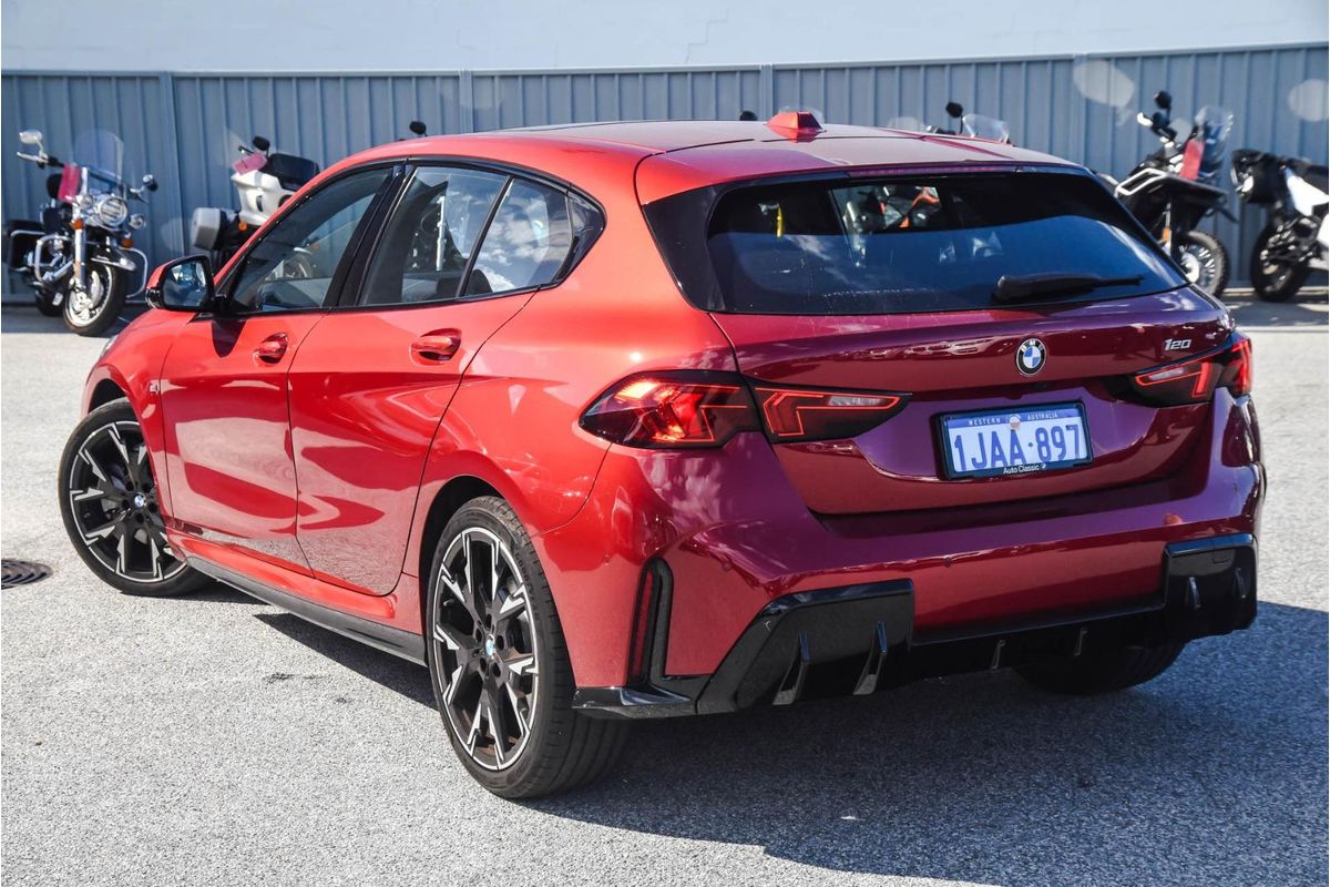 2025 BMW 1 Series 120 M Sport F70