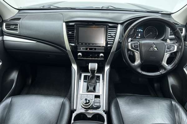 2021 Mitsubishi Pajero Sport GLS QF thumb-19