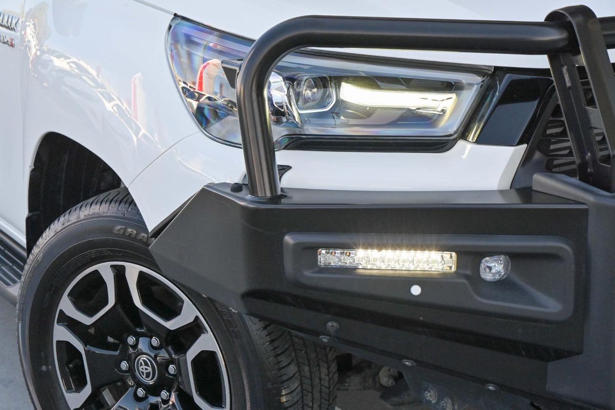 2024 Toyota Hilux SR5 48V GUN126R