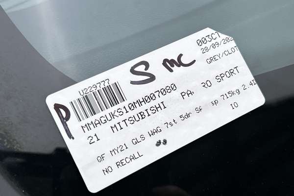 2021 Mitsubishi Pajero Sport GLS QF thumb-23