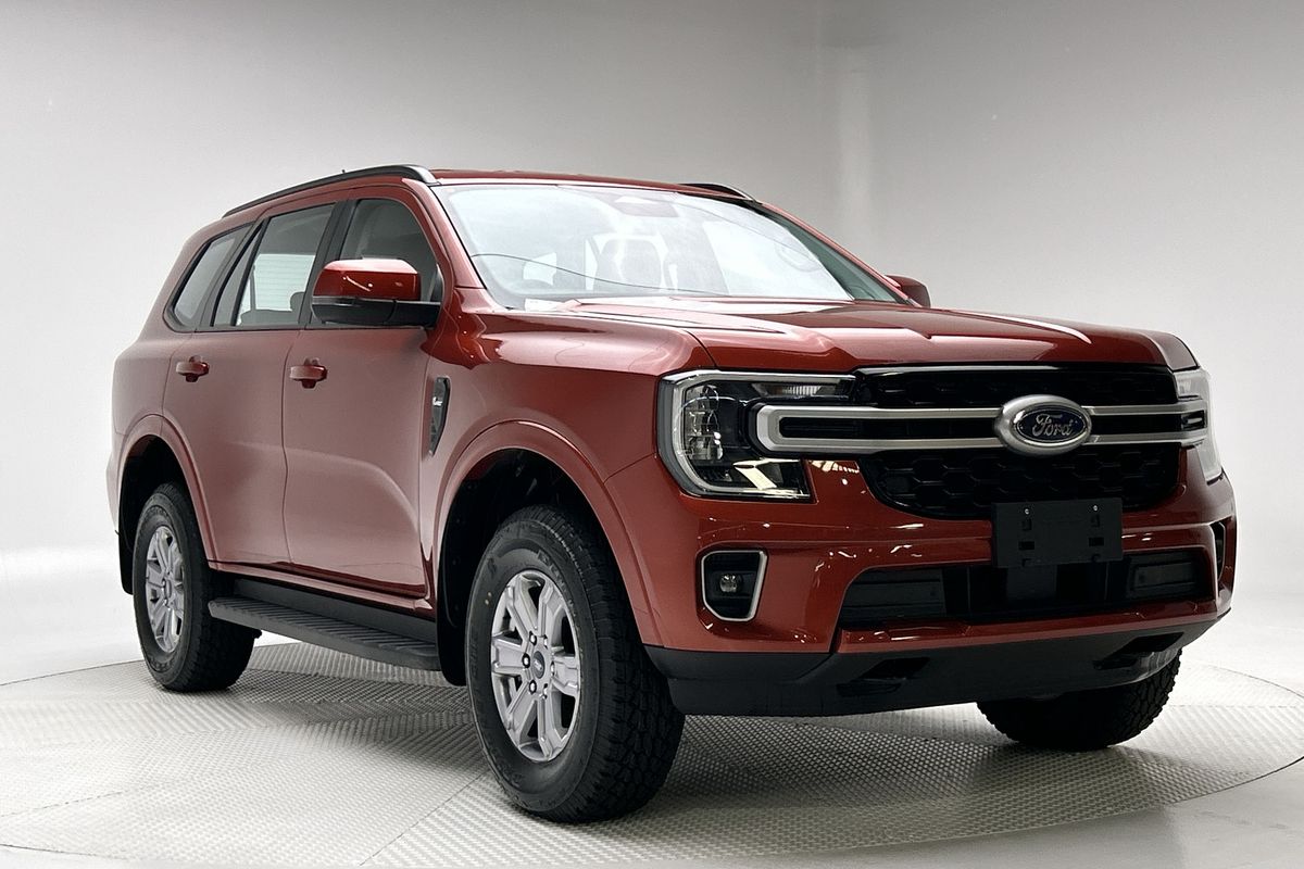 2023 Ford Everest Ambiente 2.0L