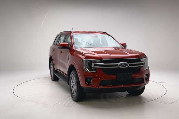 2023 Ford Everest Ambiente 2.0L thumb-4
