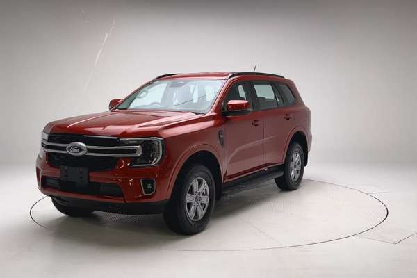 2023 Ford Everest Ambiente 2.0L thumb-5