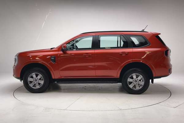 2023 Ford Everest Ambiente 2.0L thumb-7