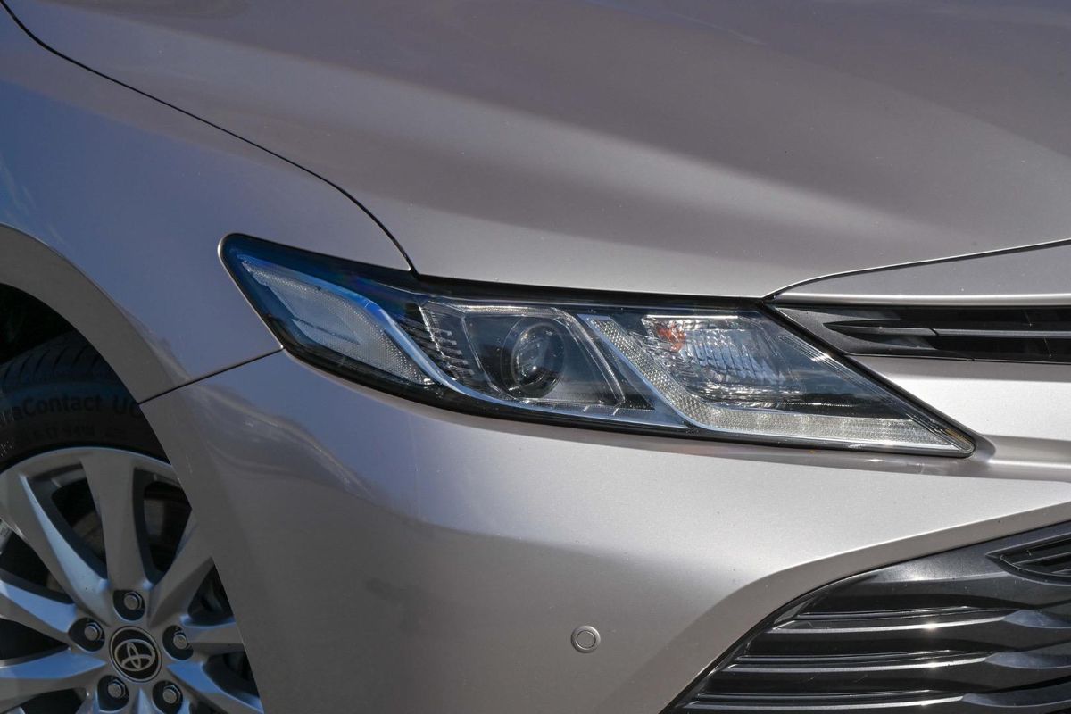 2020 Toyota Camry Ascent AXVH70R