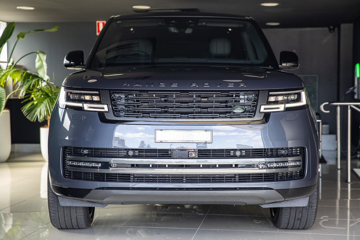 2026 Land Rover Range Rover D350 HSE L460