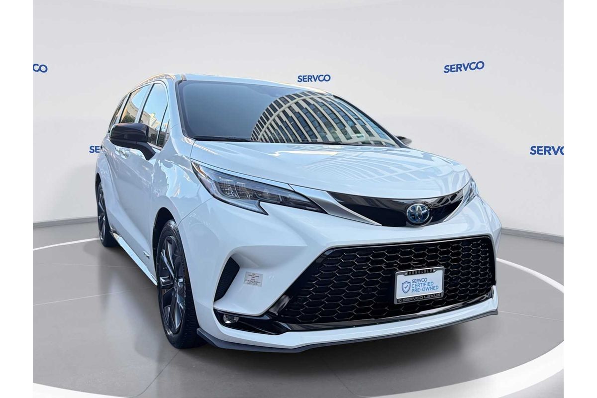 2021 Toyota SIENNA XSE