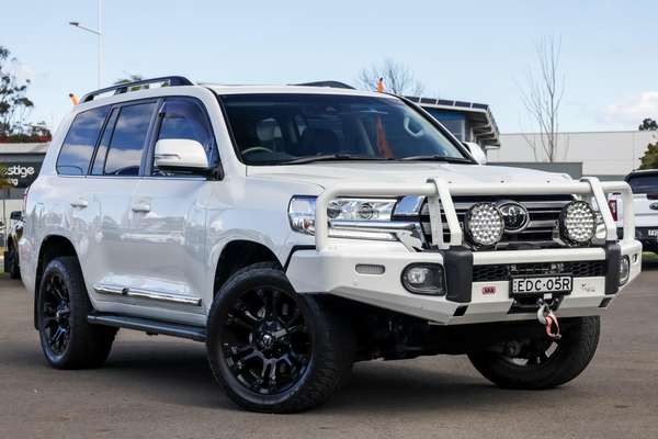 2020 Toyota Landcruiser Sahara VDJ200R