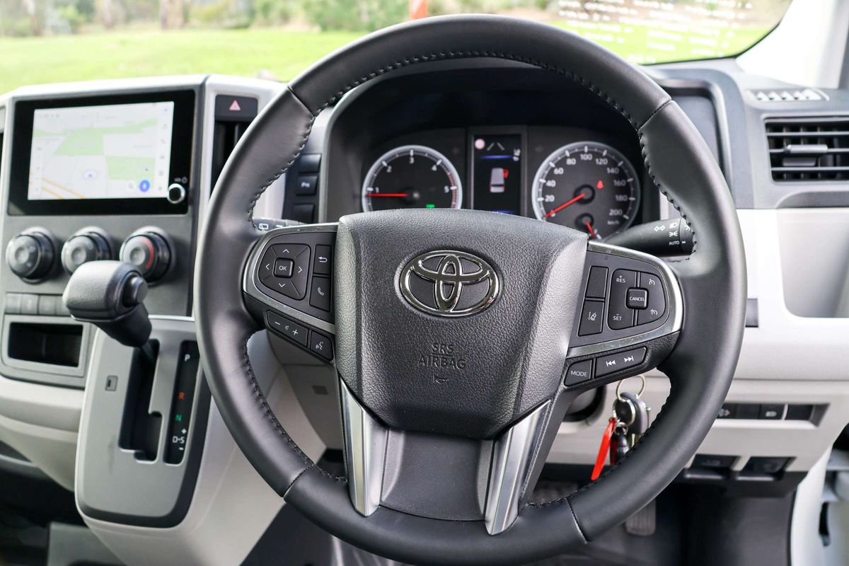 2024 Toyota Hiace GDH300R LWB image 21