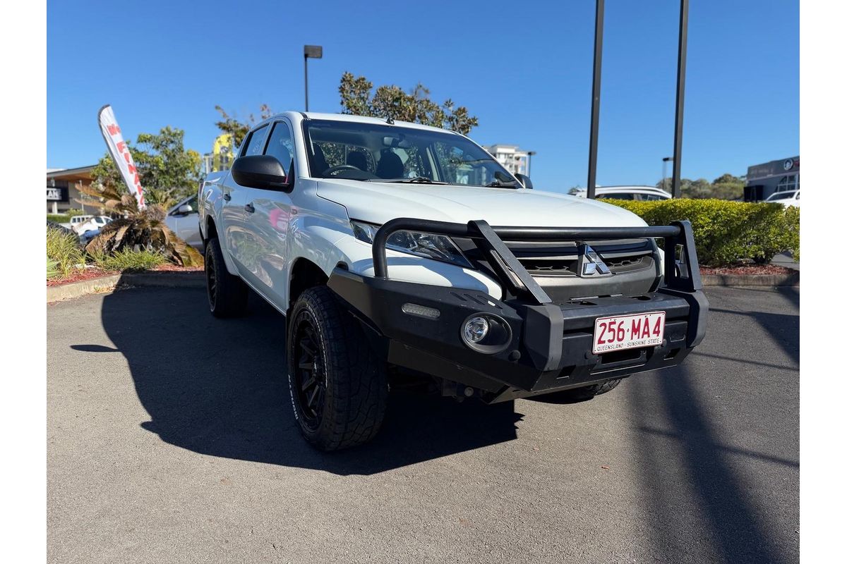2019 Mitsubishi Triton GLX MR 4X4