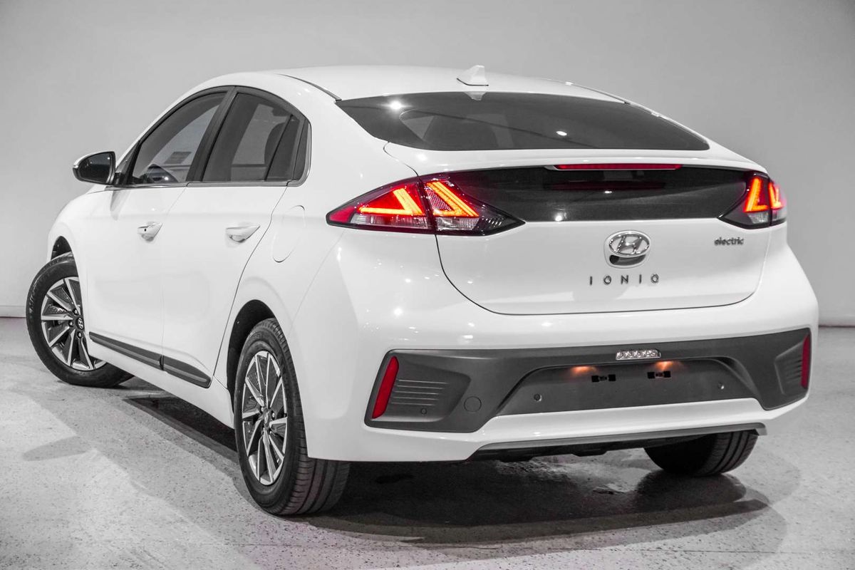 2022 Hyundai IONIQ Electric Premium AE.V4