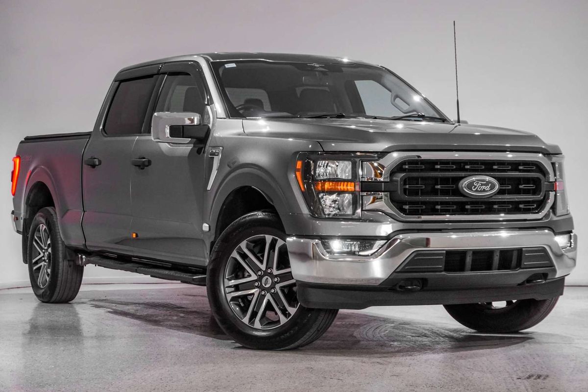 2023 Ford F-150 XLT 4X4 LWB