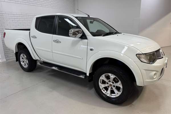 2014 Mitsubishi Triton GLX-R MN 4X4