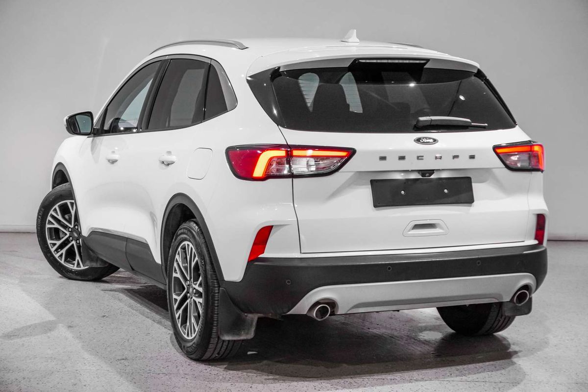 2021 Ford Escape ZH