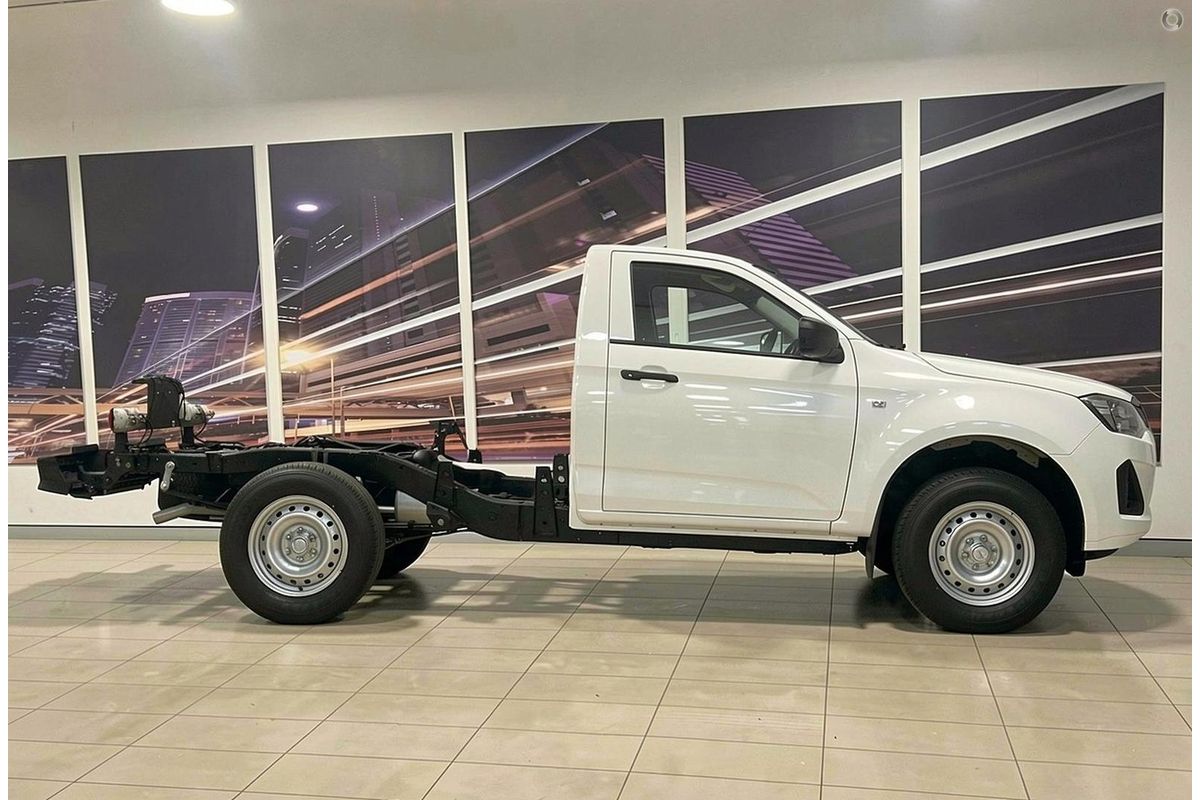 2026 Isuzu D-MAX SX High Ride Rear Wheel Drive image 2