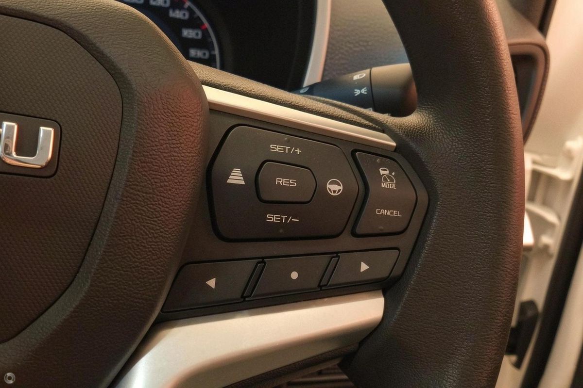2026 Isuzu D-MAX SX High Ride Rear Wheel Drive image 13