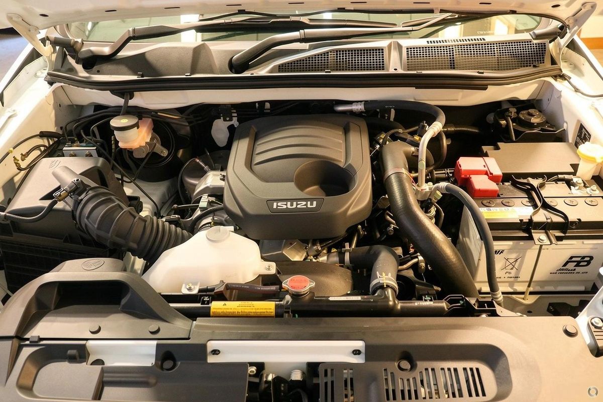 2026 Isuzu D-MAX SX High Ride Rear Wheel Drive image 24