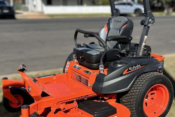 2025 Kubota ZTFM