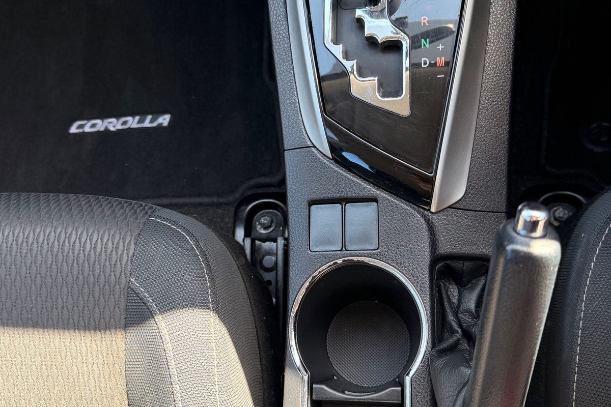 2015 Toyota Corolla SX ZRE172R