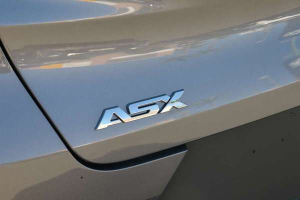 2025 Mitsubishi ASX LS XE thumb-19