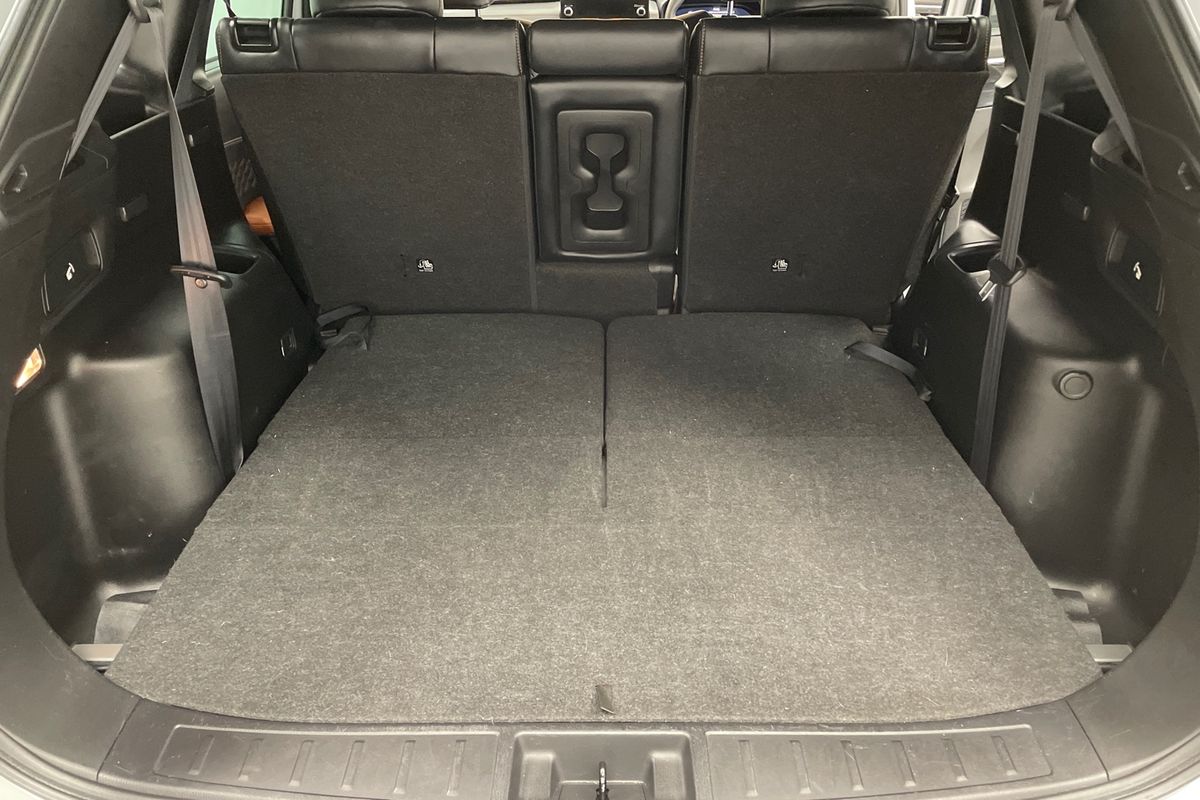 2023 Mitsubishi Outlander Exceed Tourer ZM