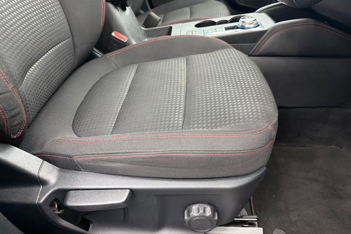 2020 Ford Escape ST-Line ZH