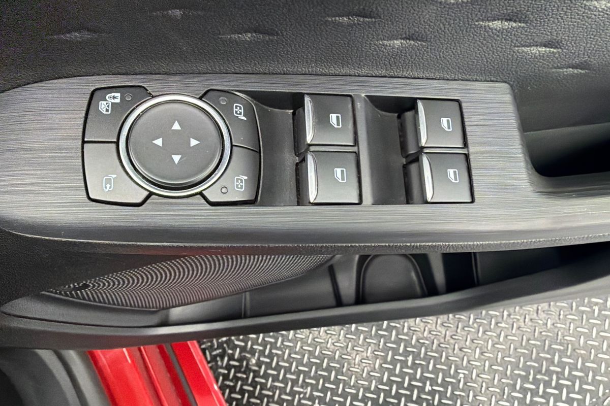 2020 Ford Escape ST-Line ZH